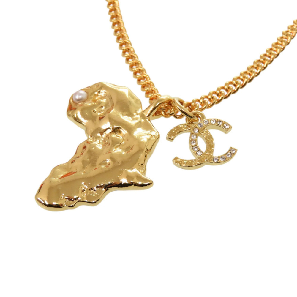 CHANEL White Pearl Logo Necklace - Picture 5 of 7